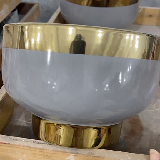 多肉绿植陶瓷花盆9.9包邮，有孔