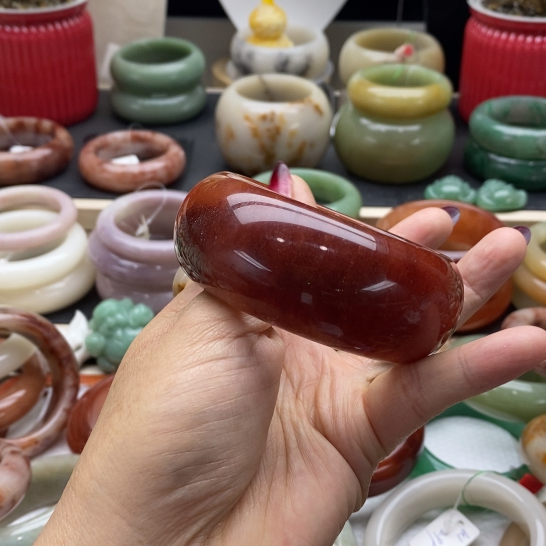 ℋ***࿐石英岩玉未镶嵌手镯