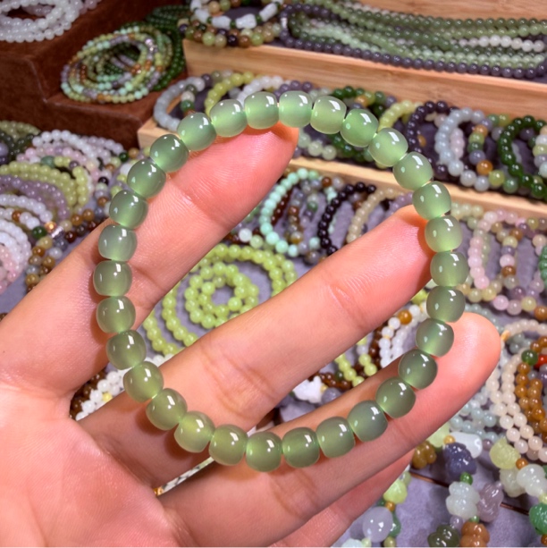 和田玉湖水绿6mm直切手串冰底荧光料时尚百搭素圈绿色玉手串