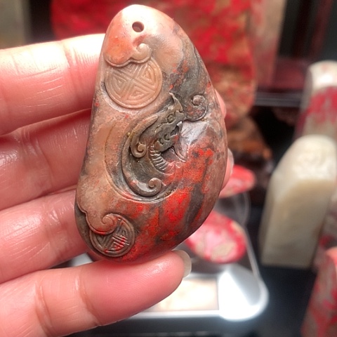 昌化石昌化鸡血石挂件