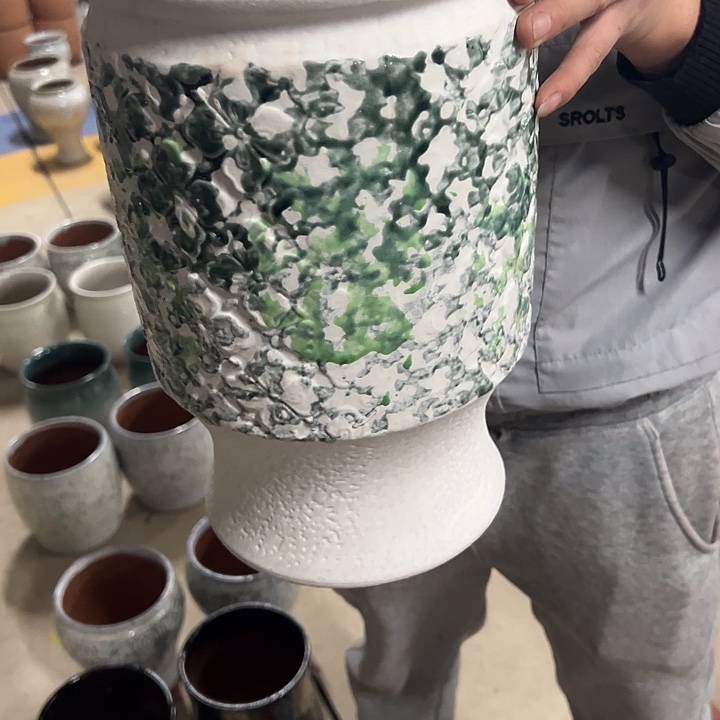 高度30厘米口20厘米