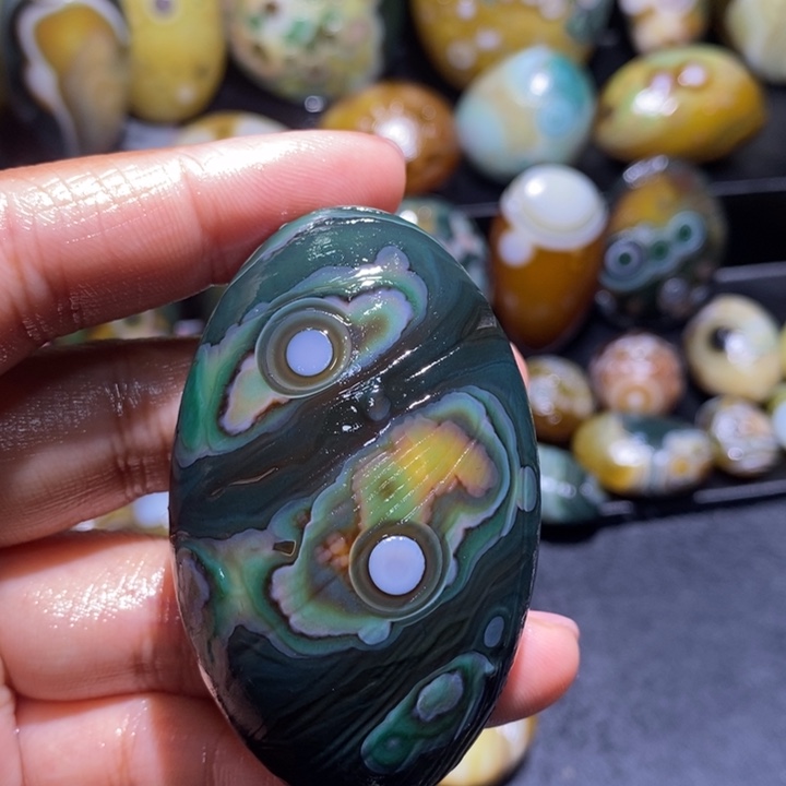 玛瑙/玉髓未镶嵌珠宝半成品96