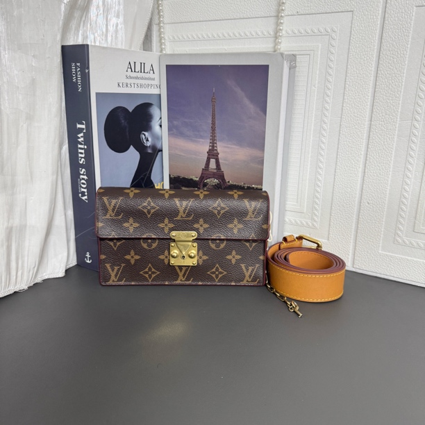 95新 LouisVuitton/路易威登 95新 老花腰包单肩斜挎包