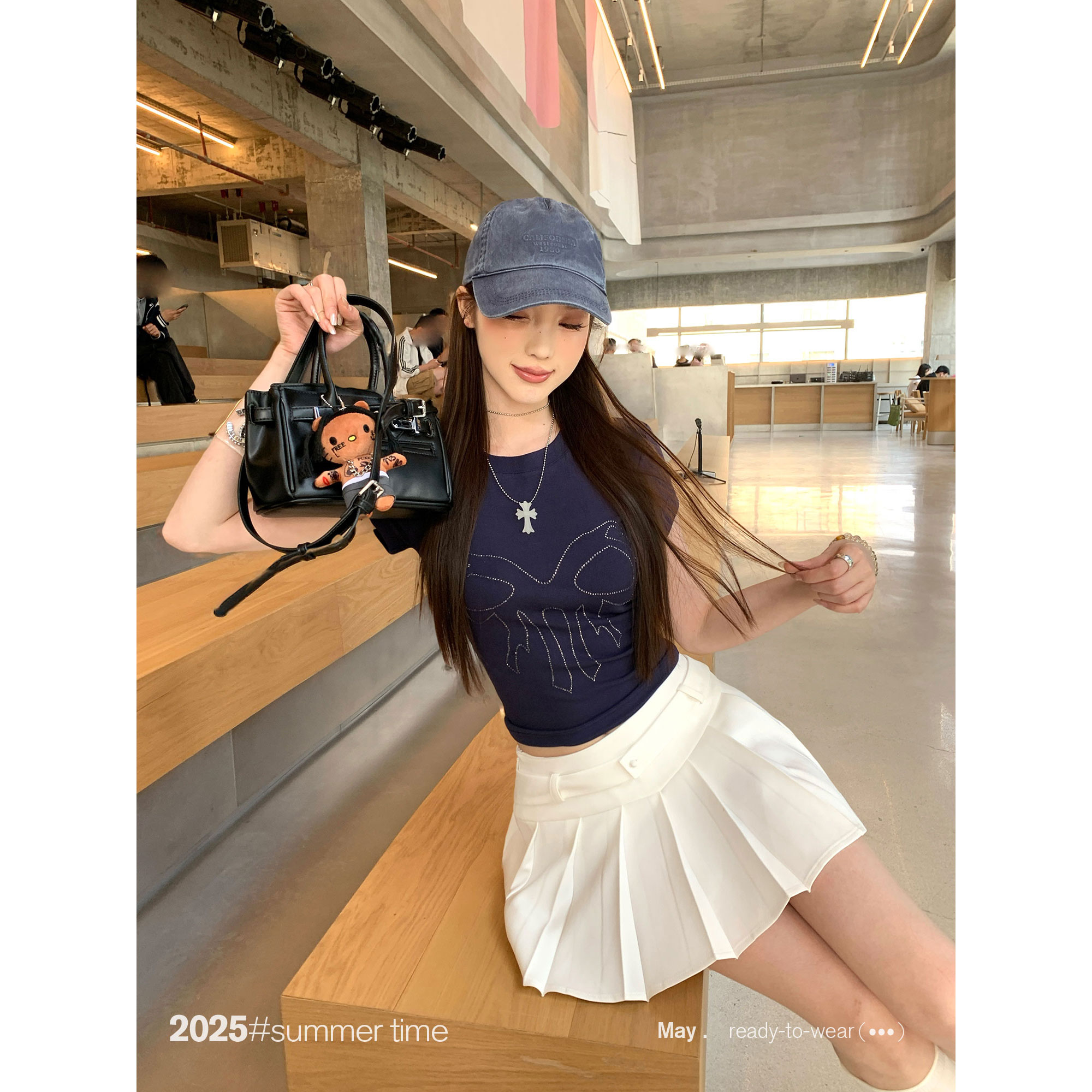 SUNONEONE 百搭白色百褶裙女秋季修身气质小众季显瘦半身裙D0128Q