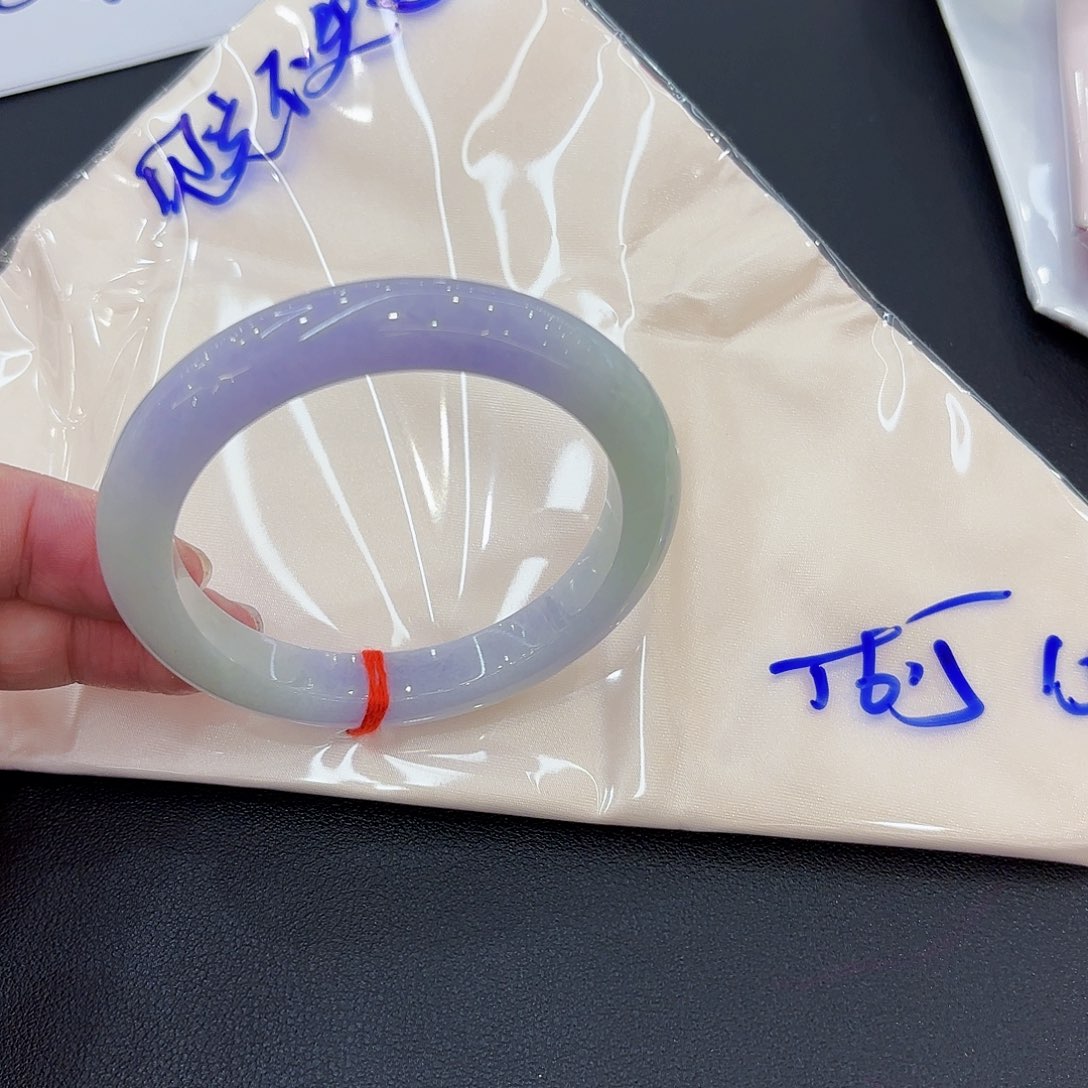 翡翠手镯未镶嵌手镯56.5