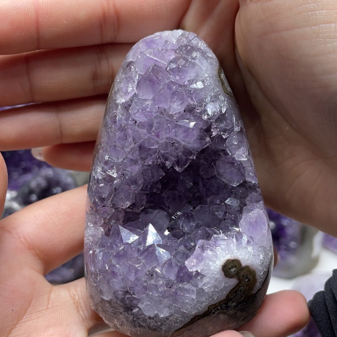 紫晶大型摆件（非配饰）未镶嵌