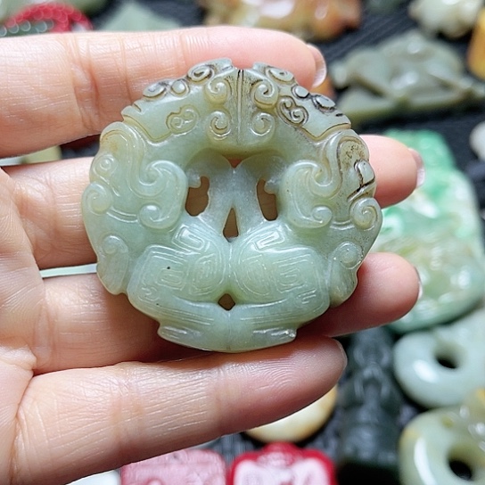 白玉菩提吊坠摆件