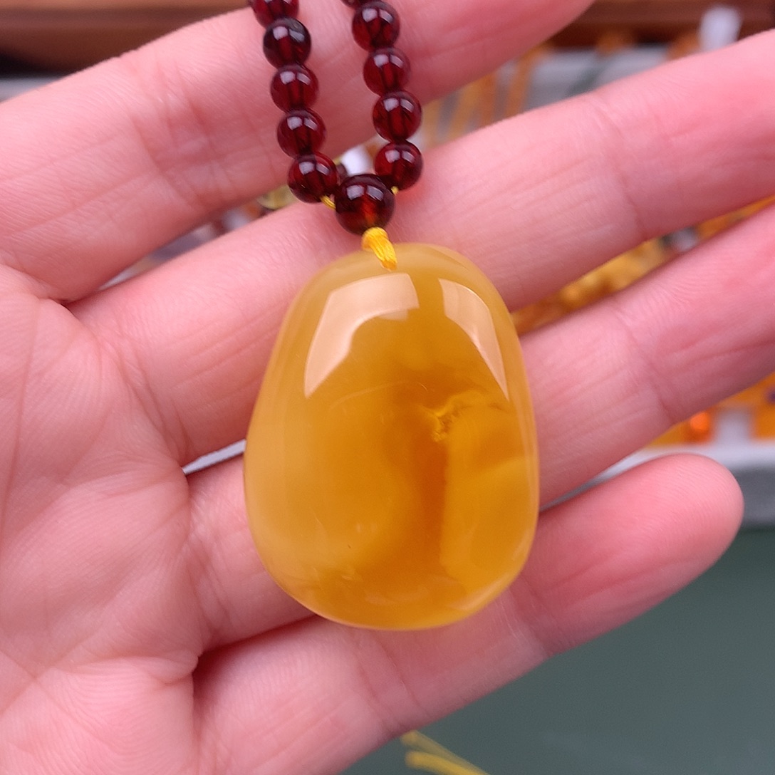 琥珀颈饰未镶嵌天然琥珀吊坠