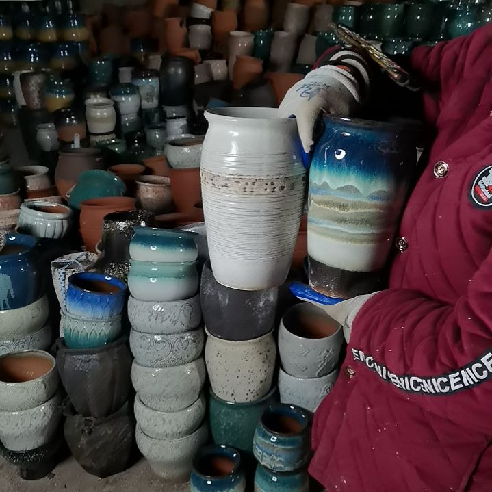 红陶瑕疵两盆子。。。