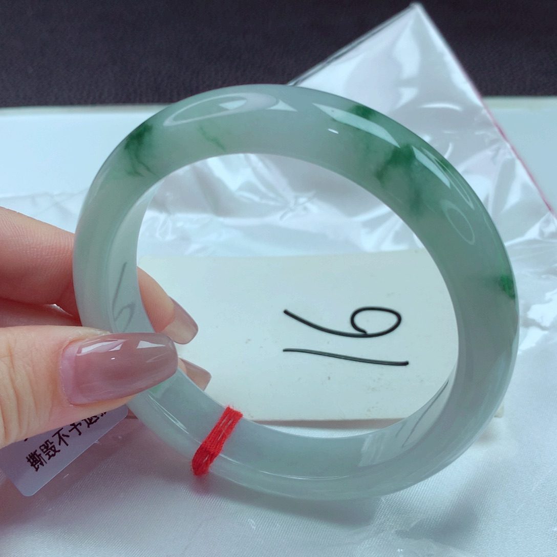 翡翠手镯未镶嵌手镯63