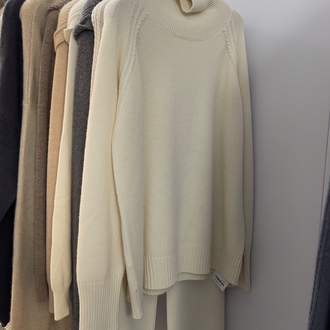 平面套装  一个上衣 一个裤子