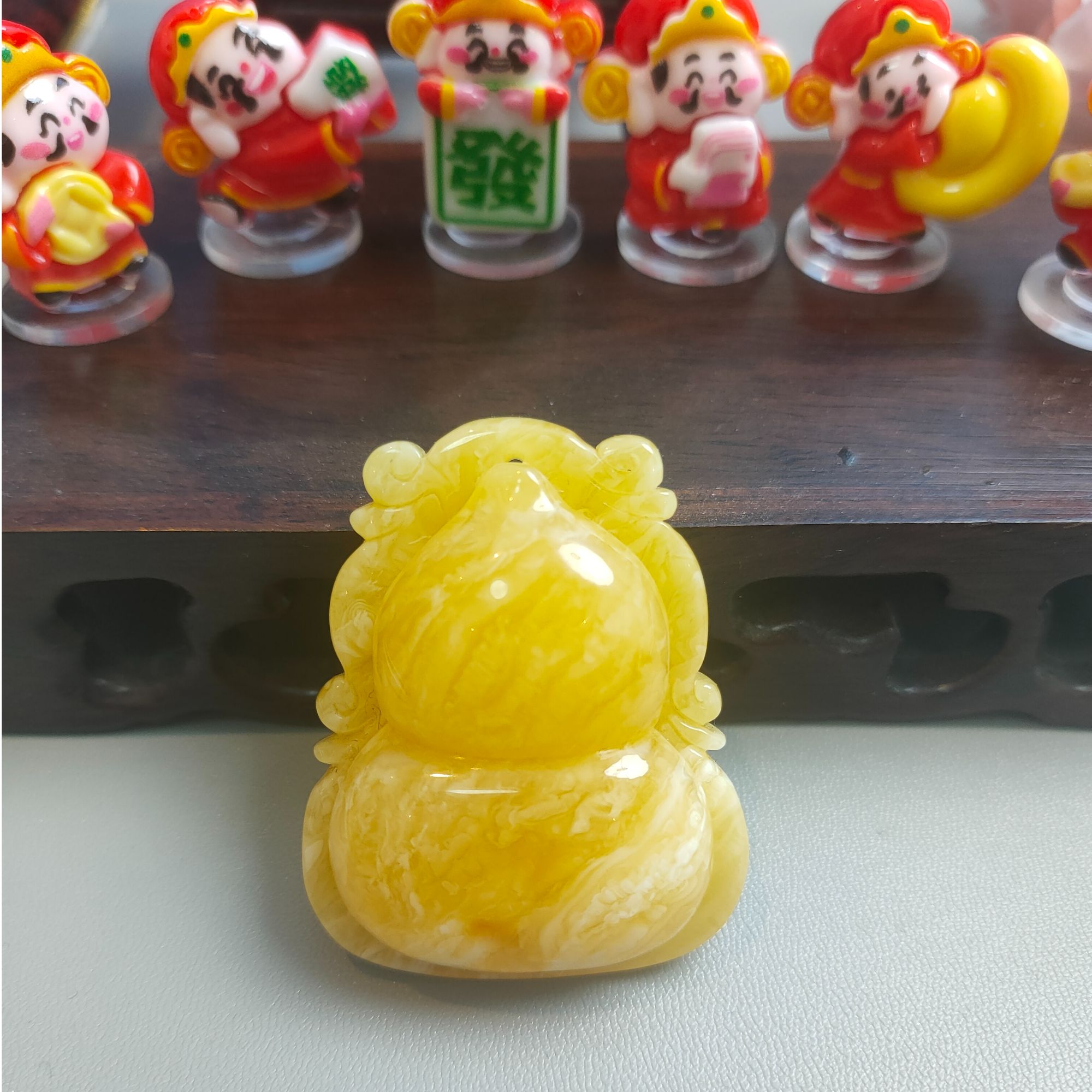 纯天然蜜蜡俄料鸡油黄虎皮纹千层雪立体高浮雕雕刻葫芦吊坠百搭