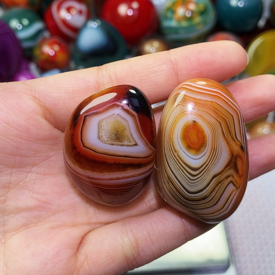 吉***姐玛瑙/玉髓未镶嵌珠宝奇石