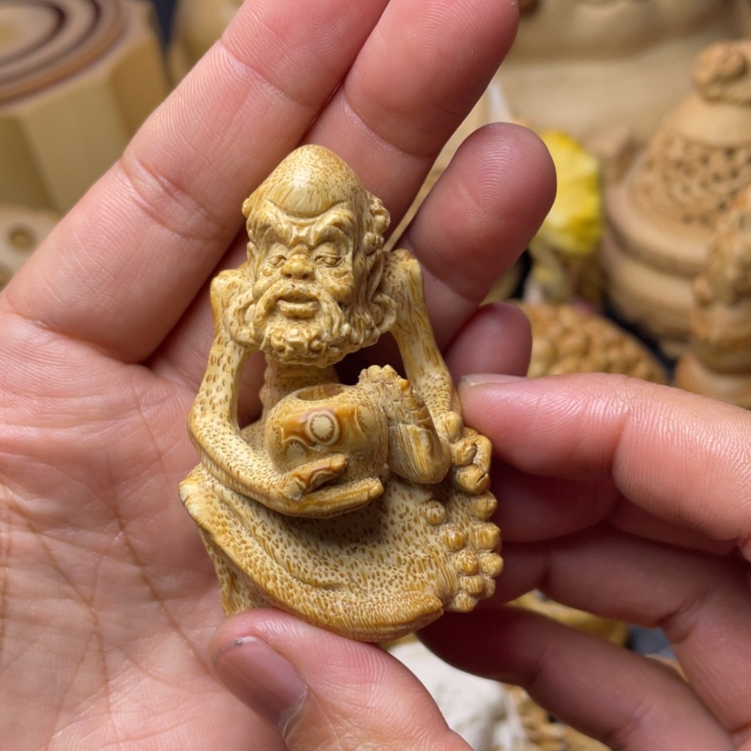 竹好玩的竹雕瘦骨罗汉