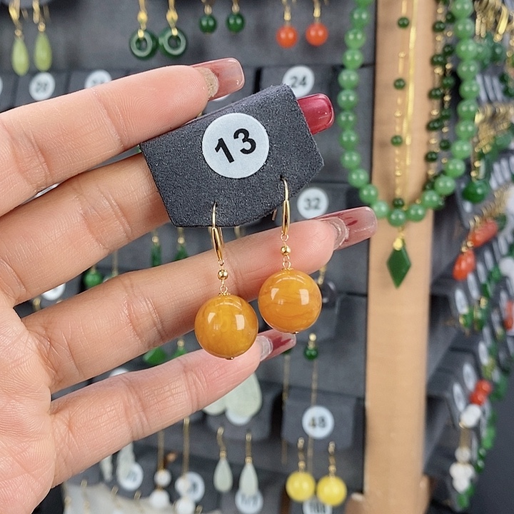 蜜蜡耳饰18K金镶嵌熊耳饰