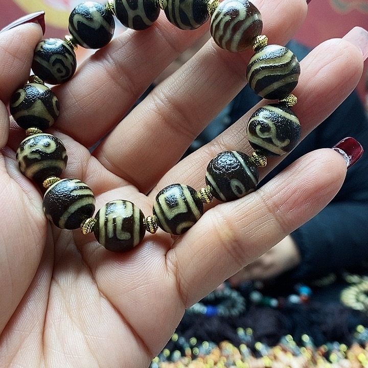 玛瑙/玉髓颈饰合金