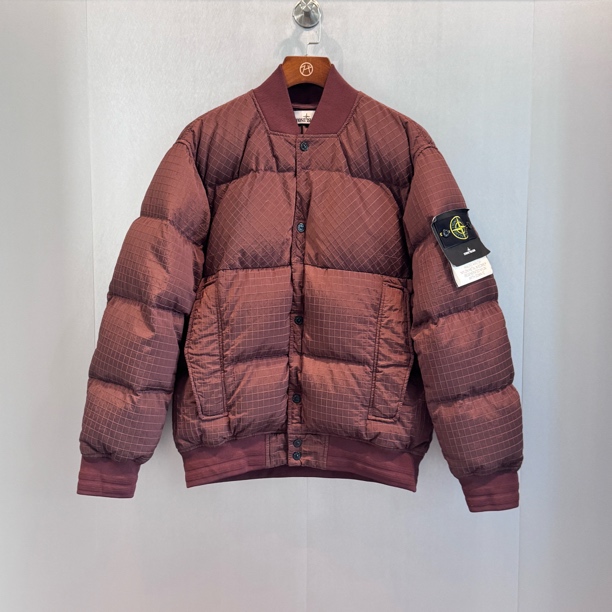 未使用 STONE ISLAND 特价石头岛金属尼龙抗撕裂厚款羽绒服外套