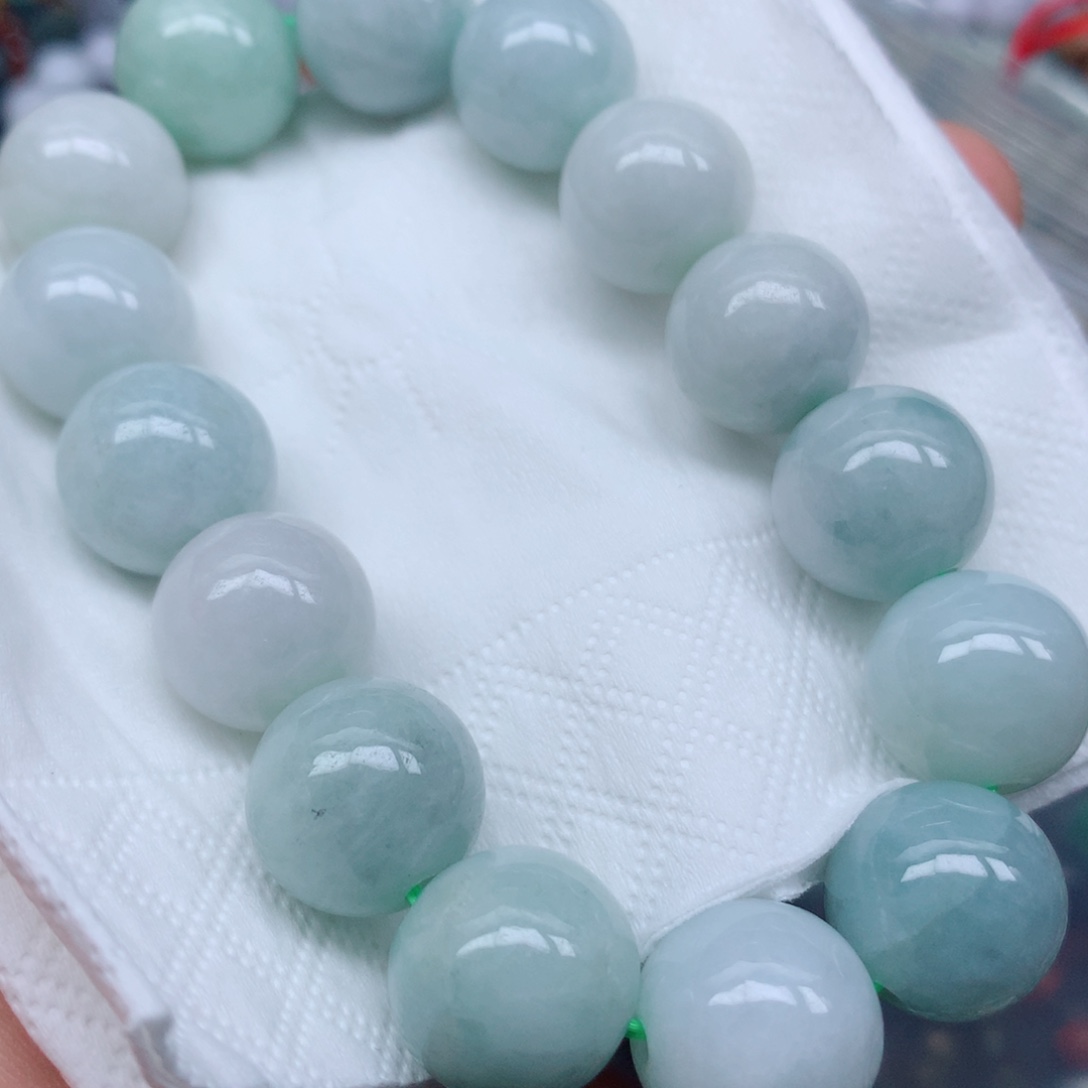 翡翠未镶嵌颈饰珠子翡翠