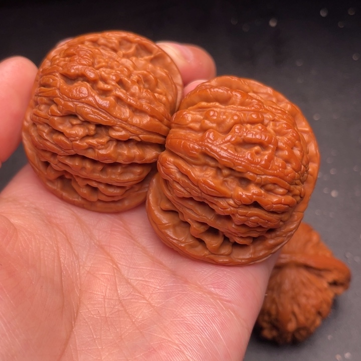 秦岭野生核桃文玩