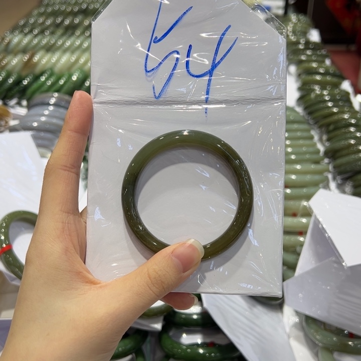 和田玉（糖玉）手镯未镶嵌淼*