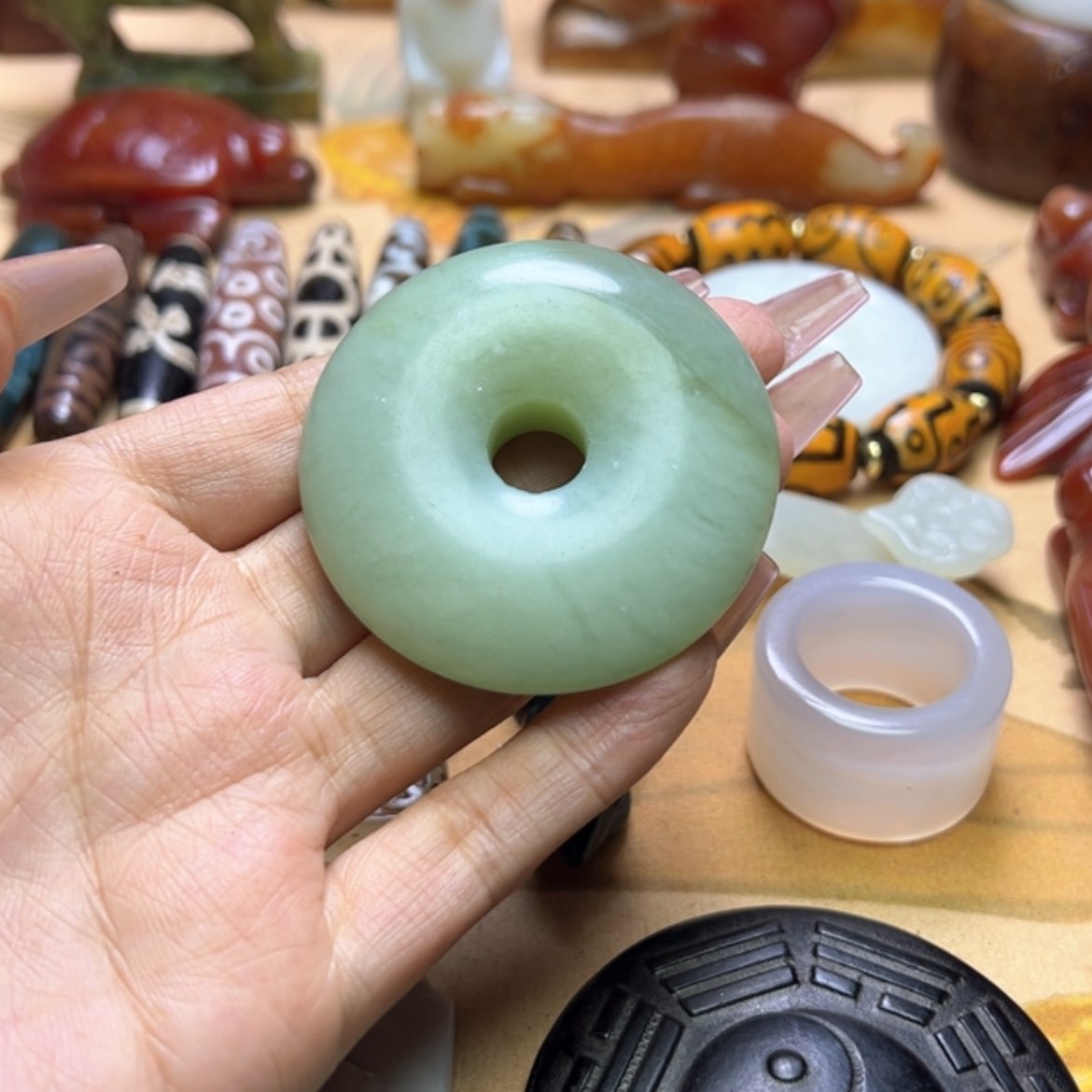 【闪购商品】蛇纹石玉颈饰未镶嵌