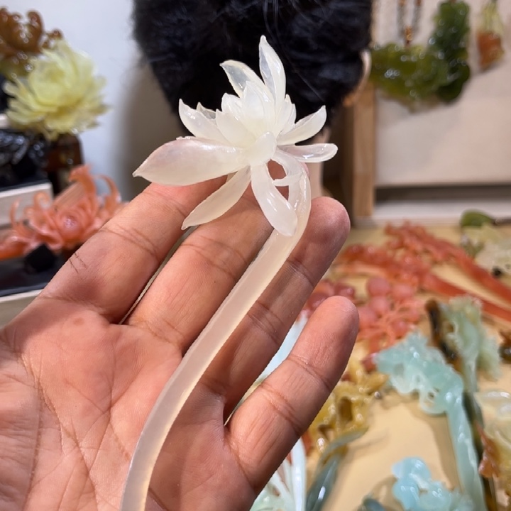 画***秋合金蛇纹石玉发簪