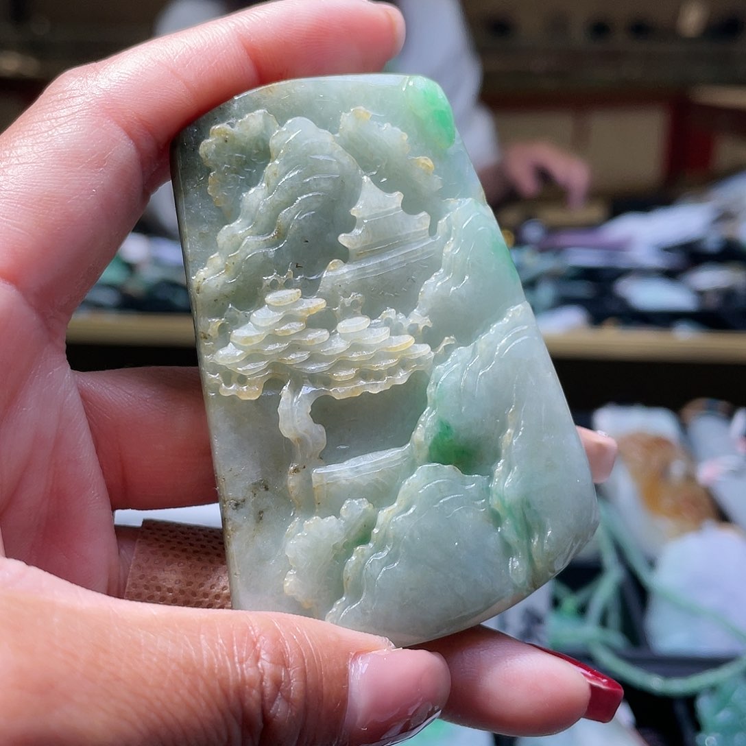 翡翠颈饰未镶嵌一个