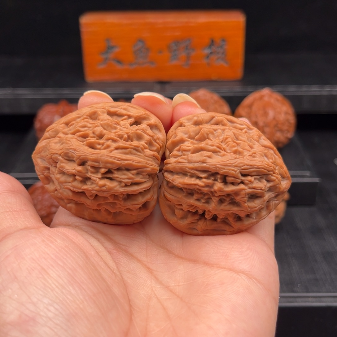 【闪购商品】文玩核桃吊坠虎头王