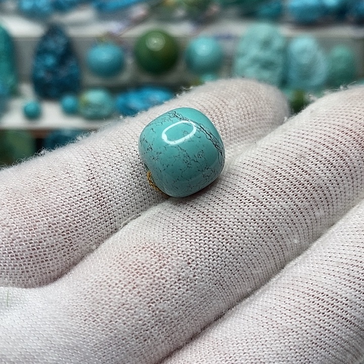 葫***芦绿松石未镶嵌天然原矿 地大质检