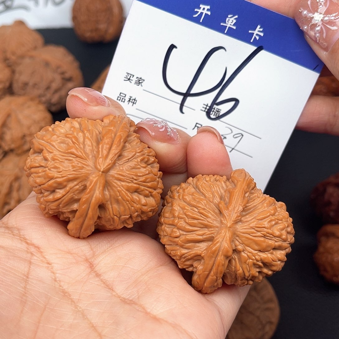 桃核吊坠闷白39尺寸y