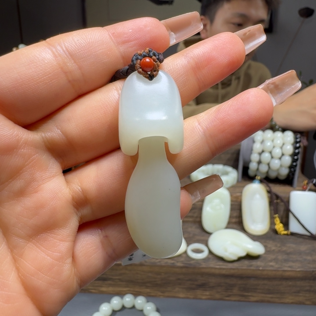 和田玉挂件未镶嵌