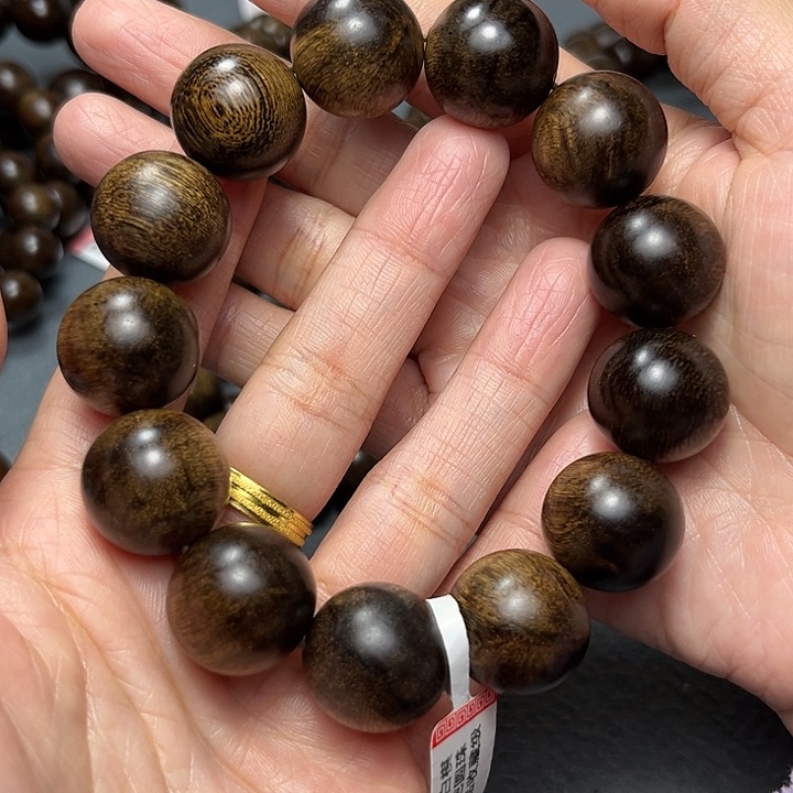 沉香手串老*白棋留疤