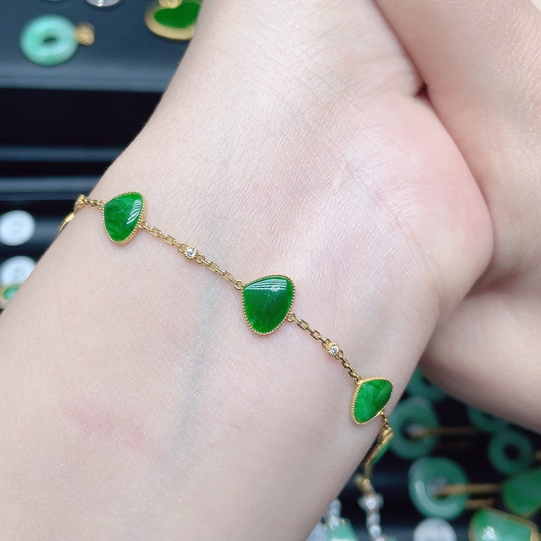 翡翠手链18K金镶嵌小*?天然翡翠