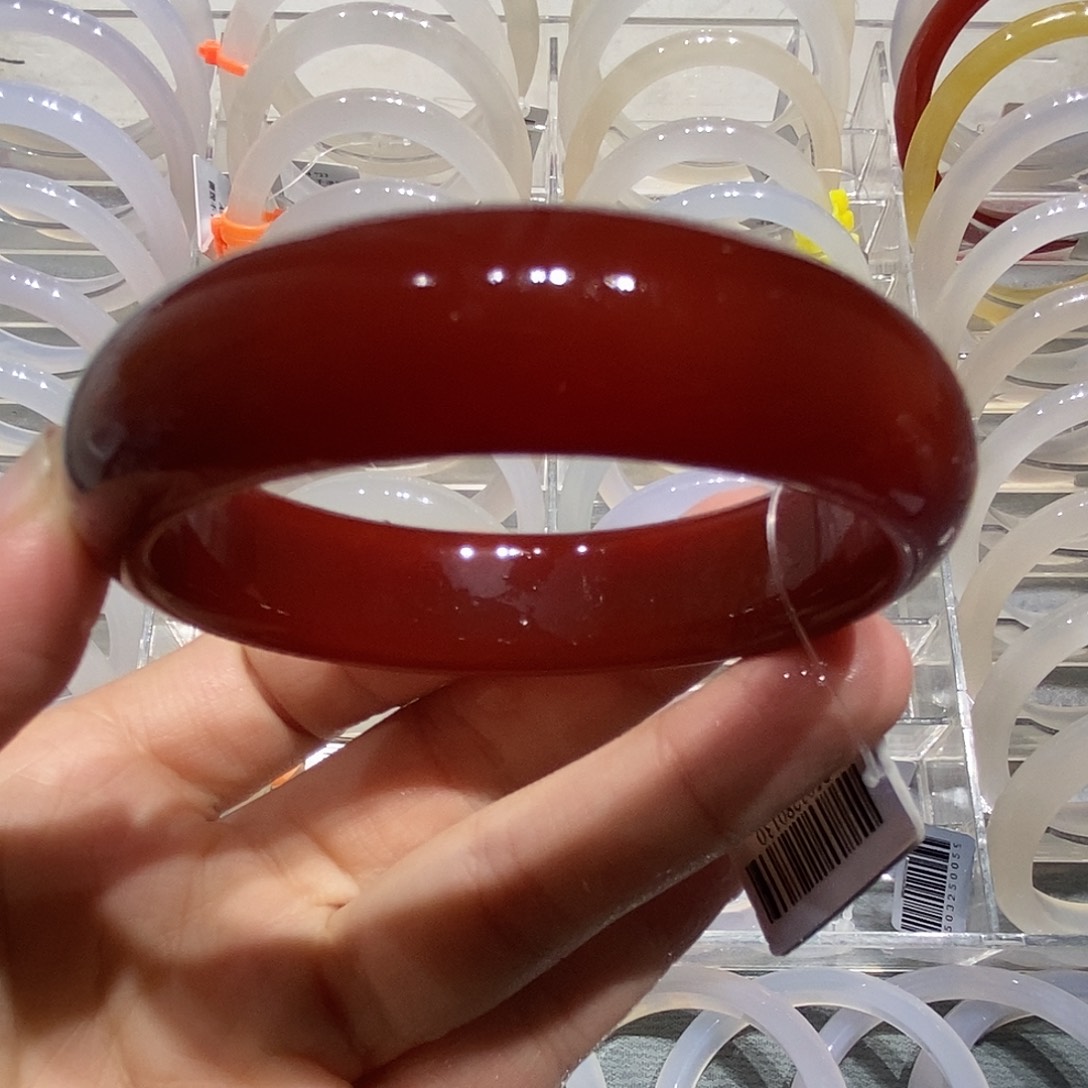 玛瑙/玉髓未镶嵌手镯53/54圈