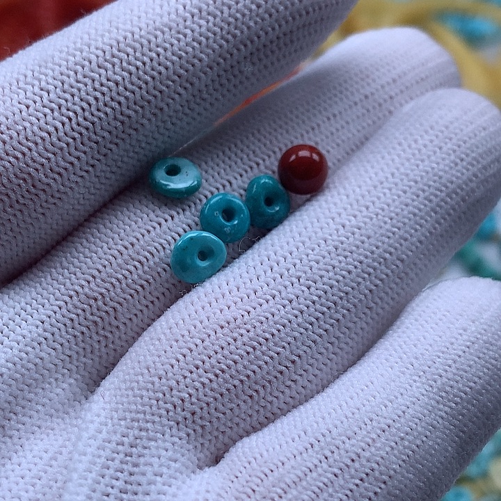 南红玛瑙未镶嵌珠宝奇石