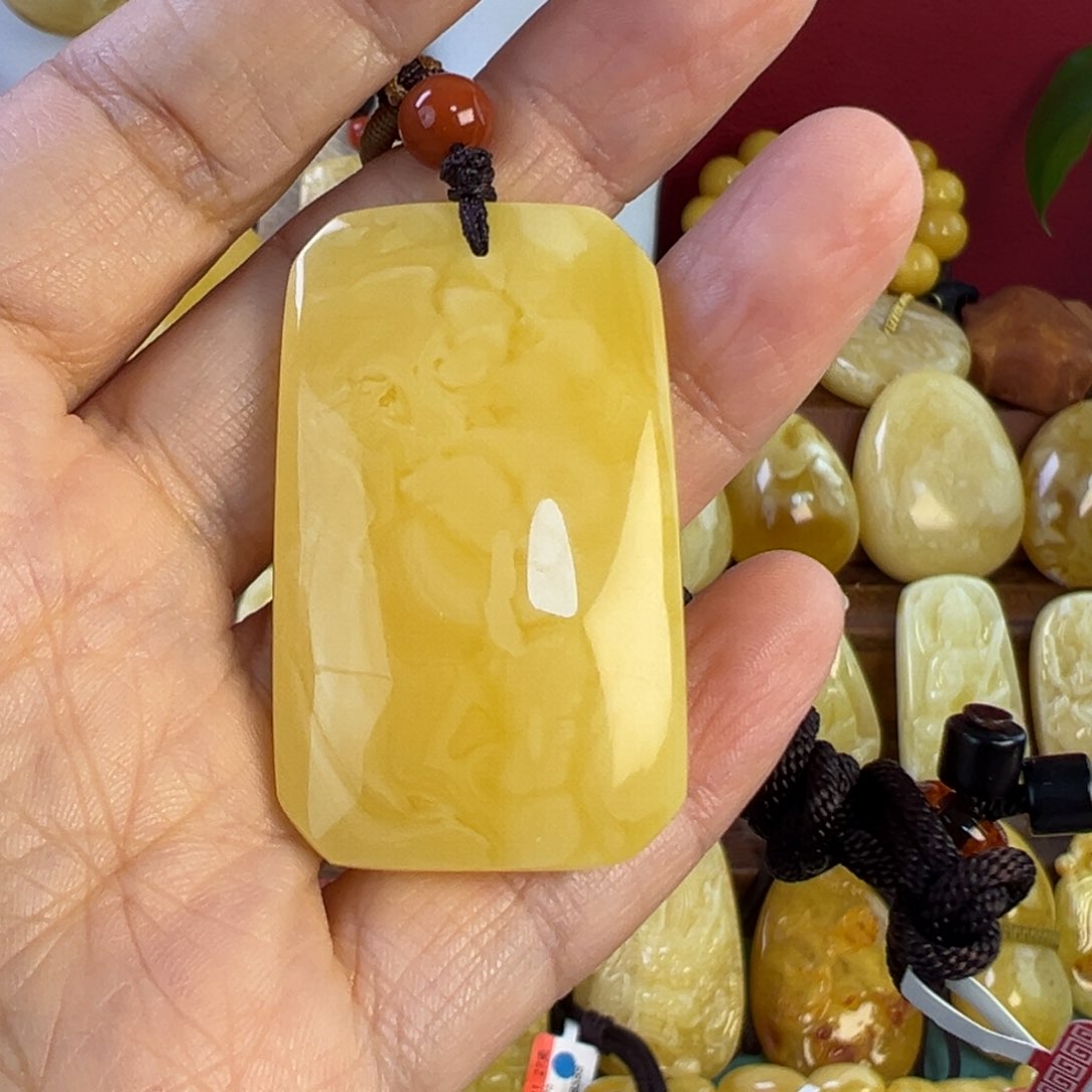 蜜蜡吊坠(赠链)未镶嵌