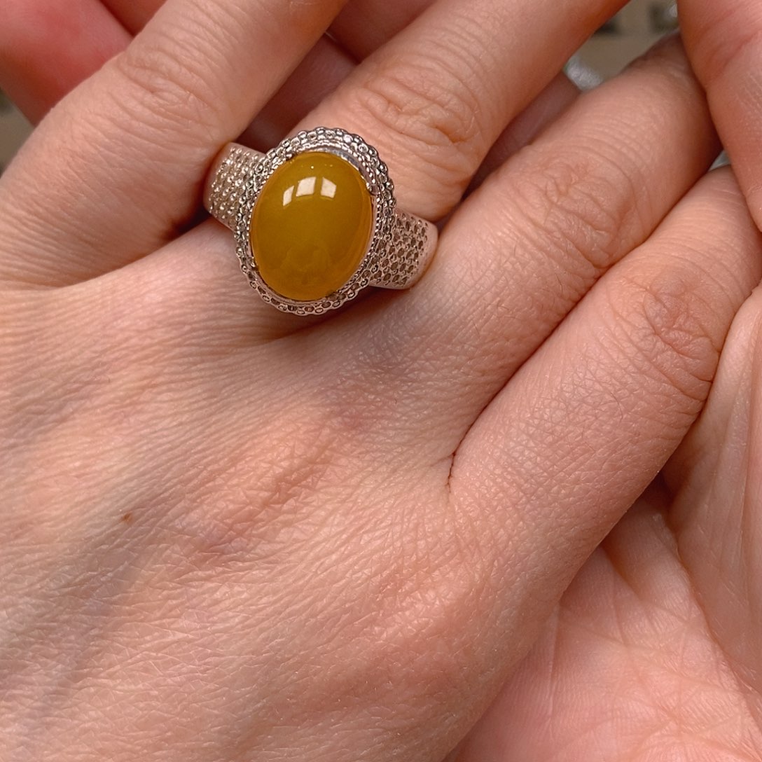 翡翠戒指未镶嵌翡翠蛋面