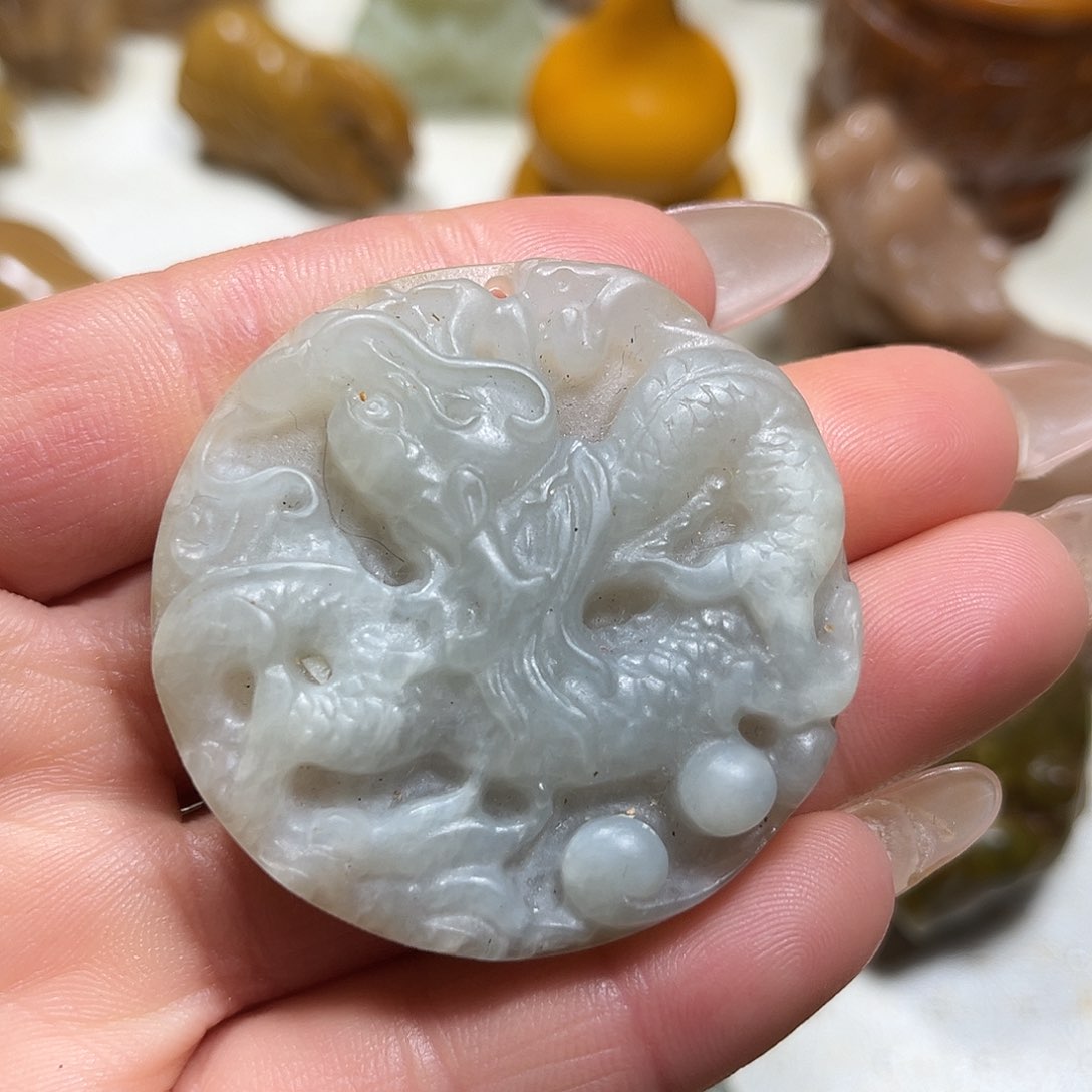 白玉菩提吊坠白玉菩提吊坠