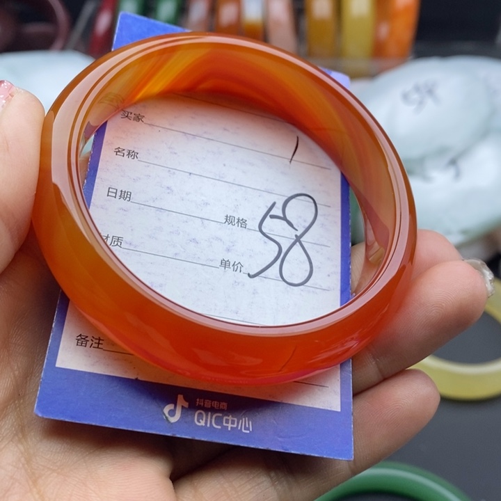 石英质玉未镶嵌手镯