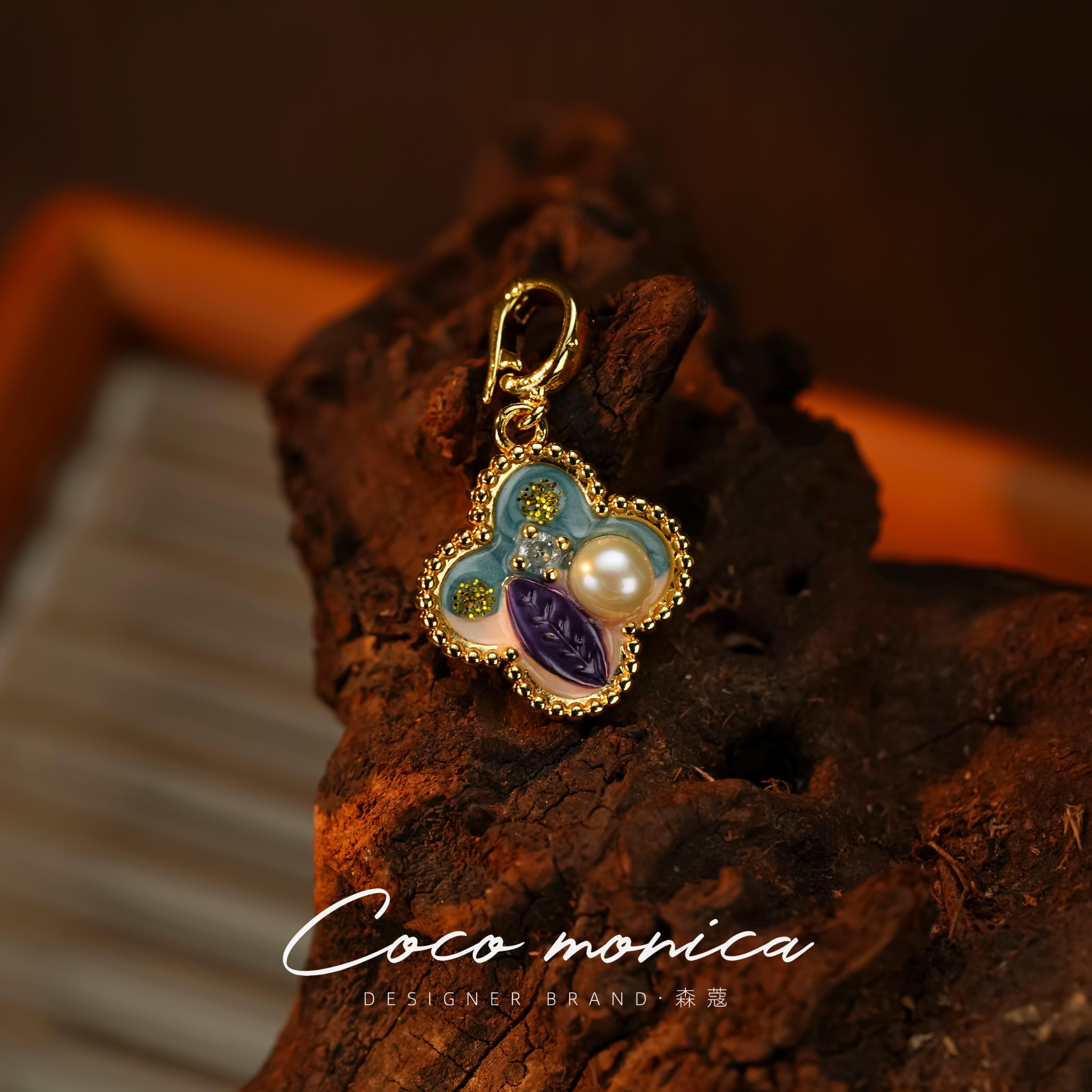 【小霞珠宝】气质轻奢时尚手工百搭精致四叶花吊坠WA900