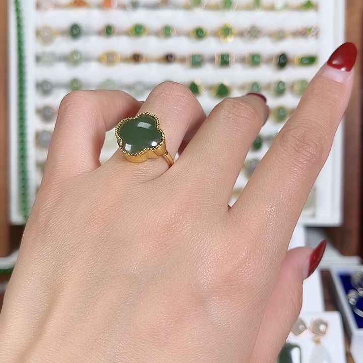 和田玉戒指未镶嵌