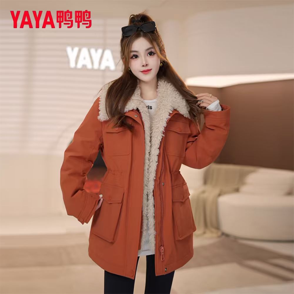 YAYA/鸭鸭新国标90绒时尚百搭可拆卸毛领休闲外套YE5B613565H