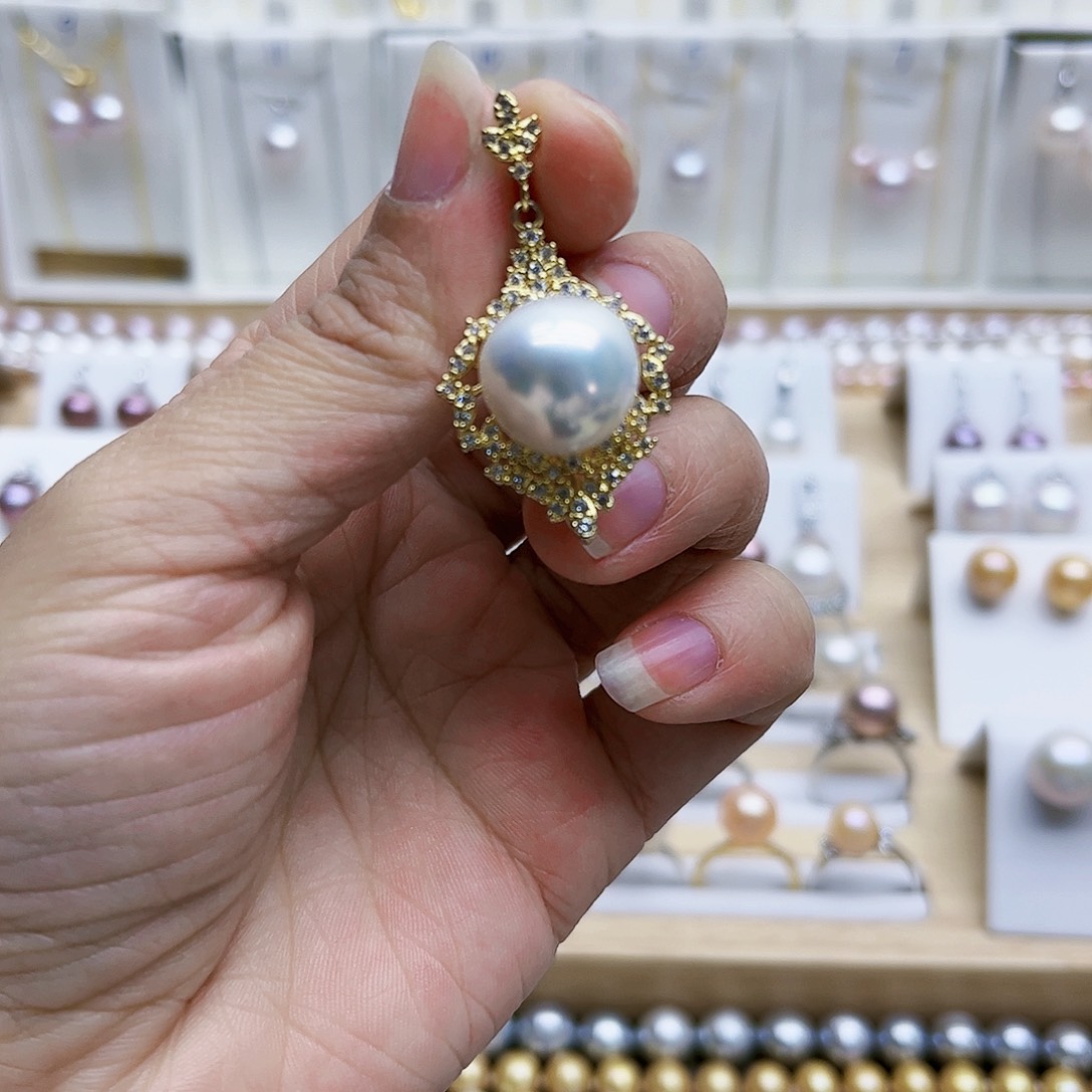 淡水珍珠颈饰合金