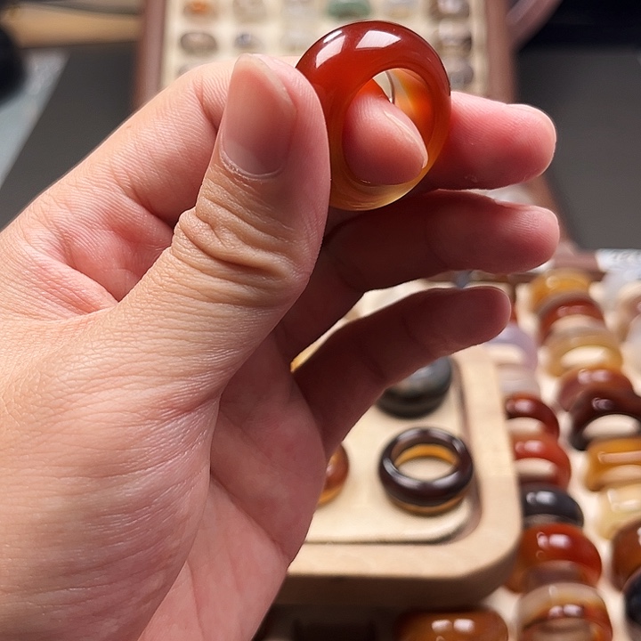 玛瑙/玉髓合金戒指4港18