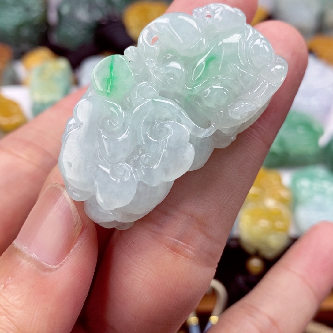 翡翠未镶嵌颈饰翡翠