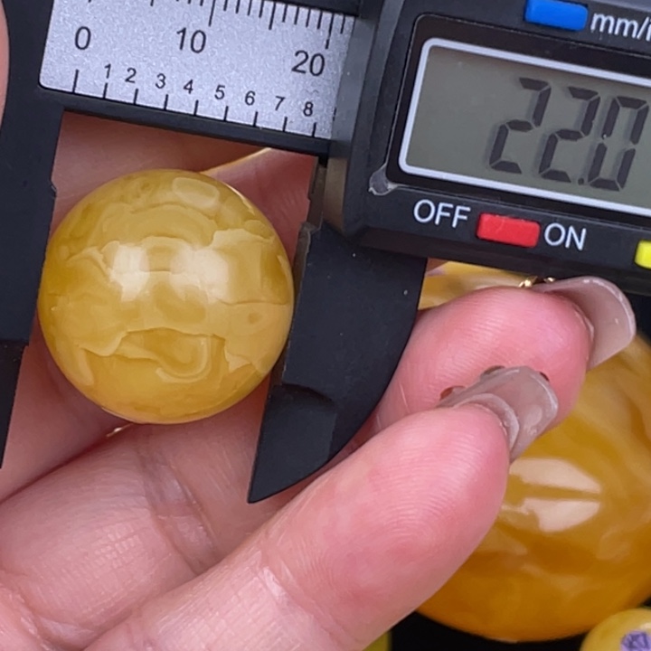 琥珀未镶嵌裸石微瑕959