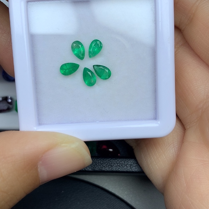 祖母绿裸石祖母绿