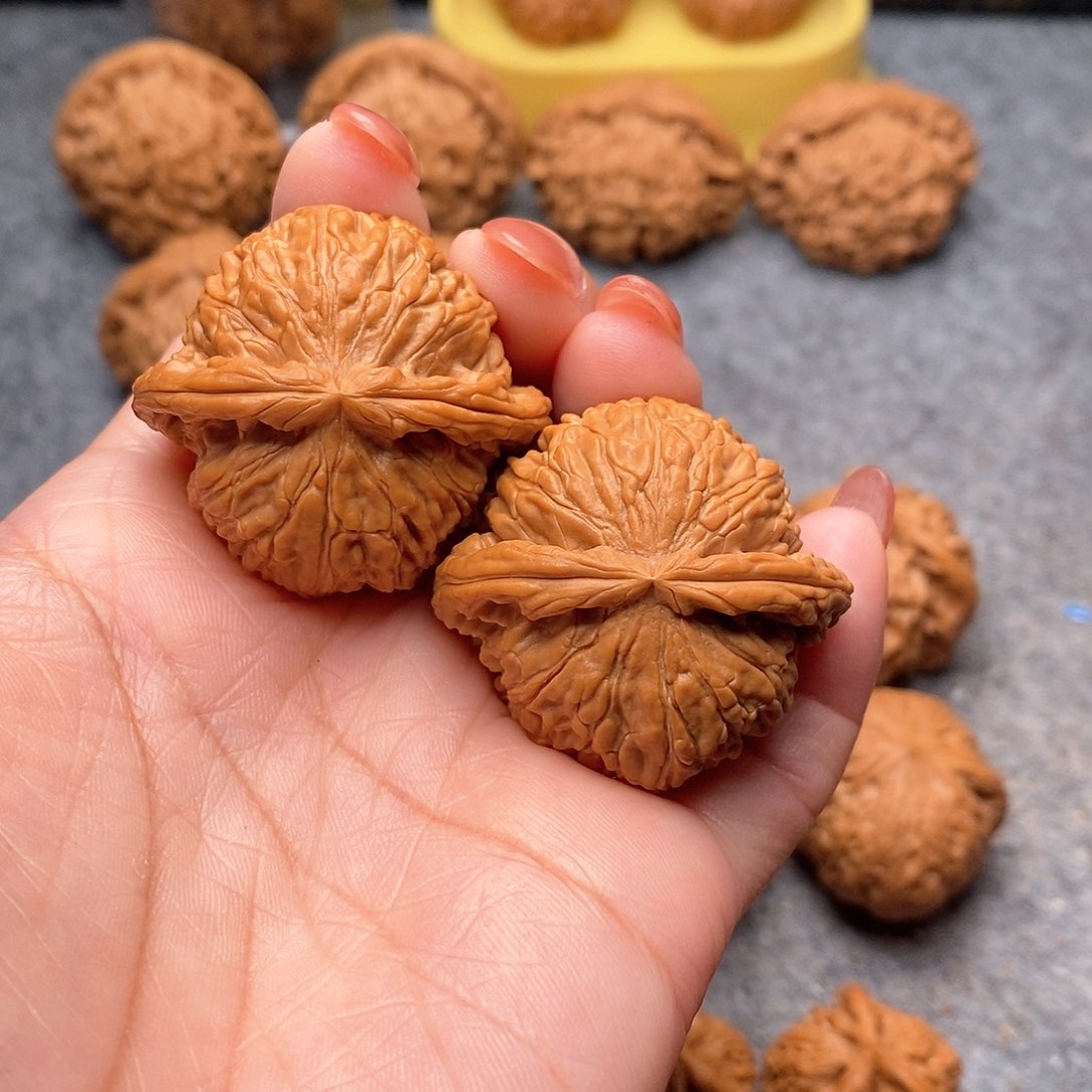 文玩核桃把件精品白狮子40全品