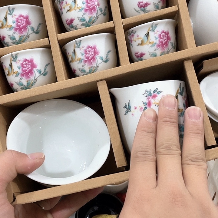 陶瓷茶具全部清清完回家过年