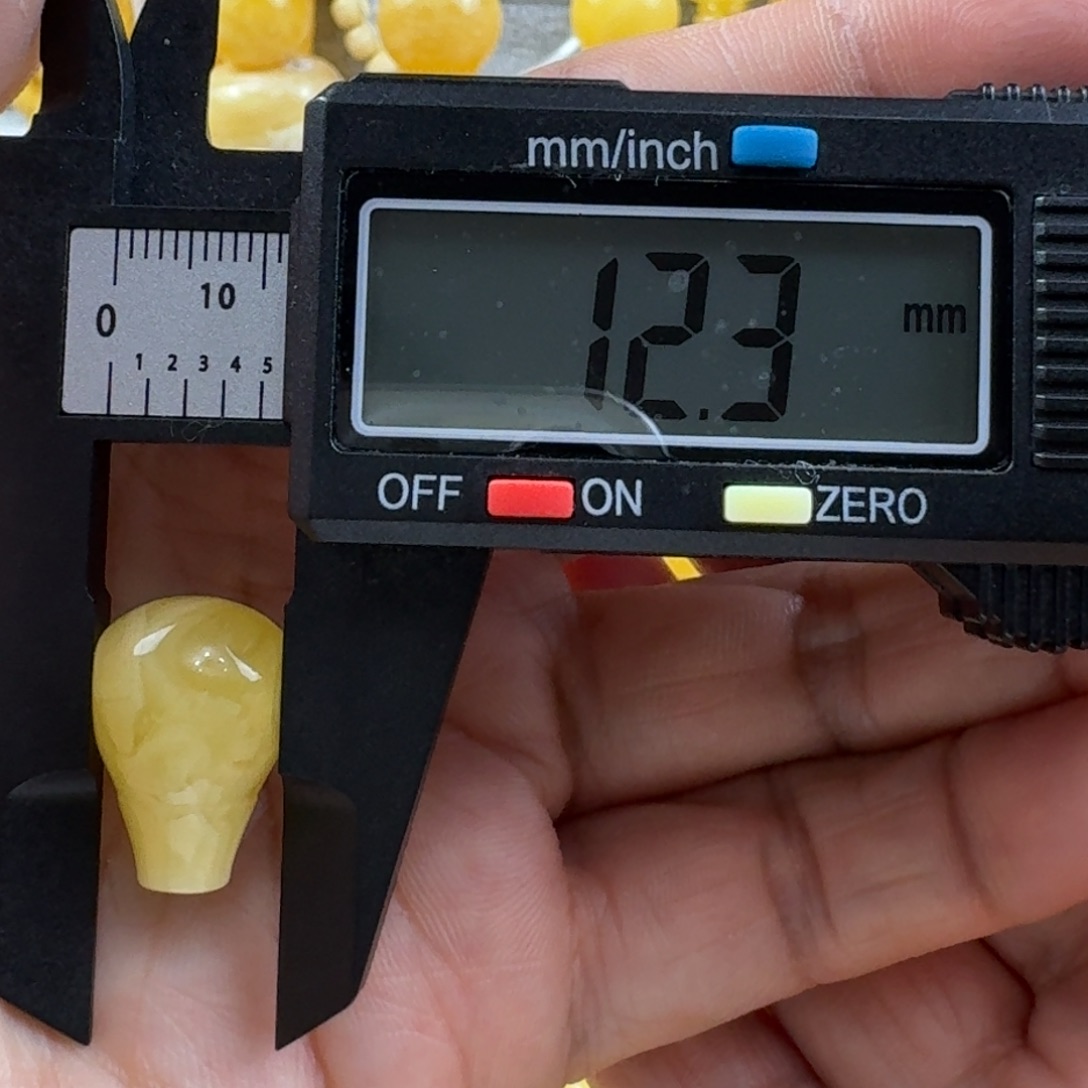 蜜蜡未镶嵌裸石23杂